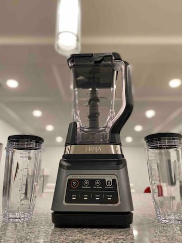 7 Beds | 3 Bath | Tri-Level gallery image 4