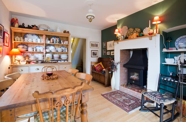 Cosy, private double room en suite