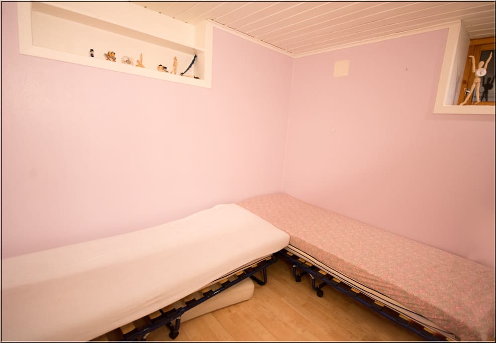 Two single beds with double mattress