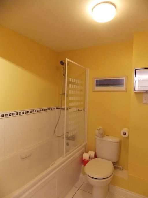 Family bathroom