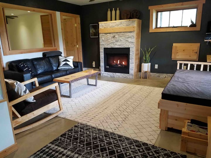 Rustic surroundings, modern comfort Apartments for Rent in