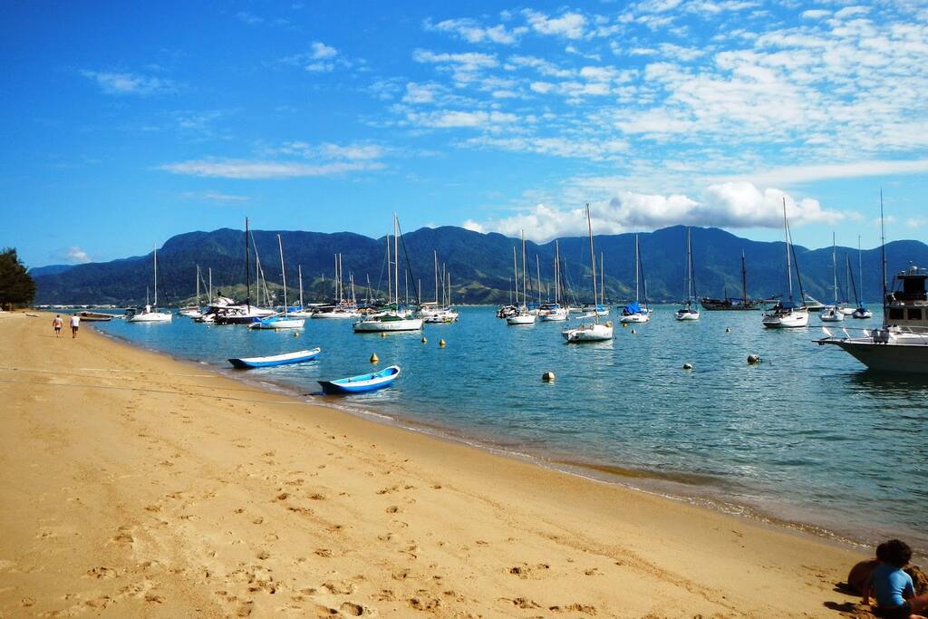Praia Saco da Capela, em frente ao Aloha.