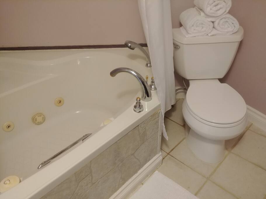 Jacuzzi bath