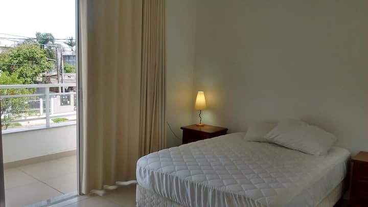 Amplo Apartamento Em Torres, Próximo A Lagoa. - Torres