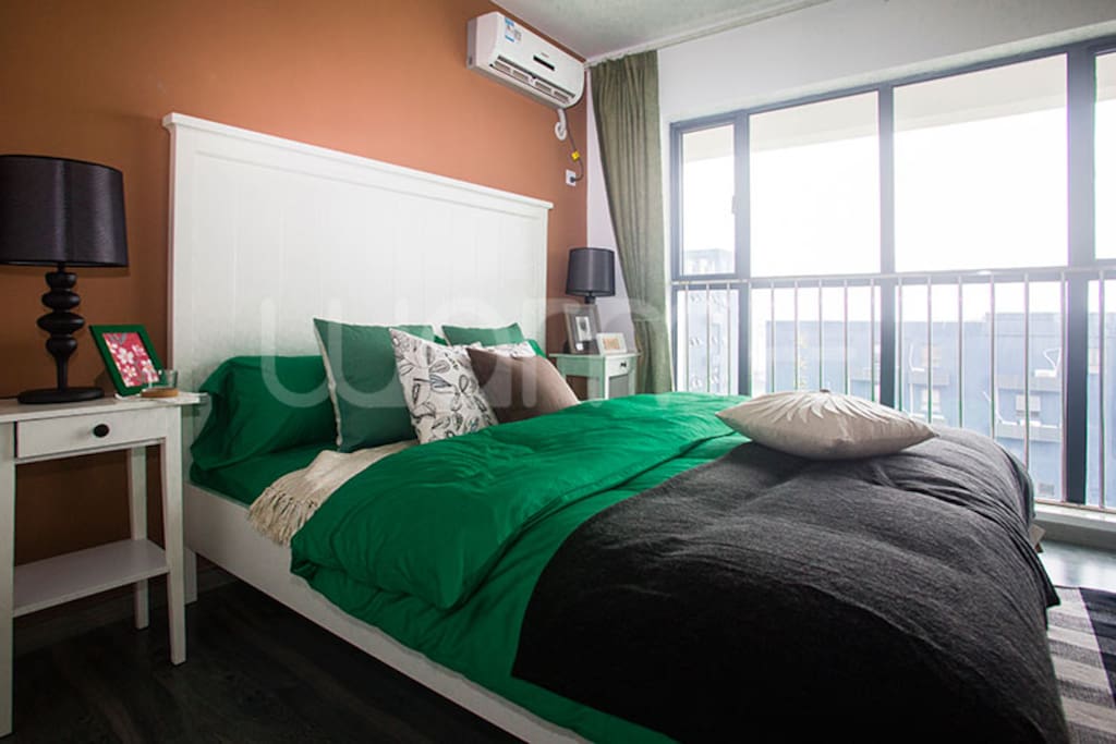 主卧-Bedroom-1.8米king size Bed