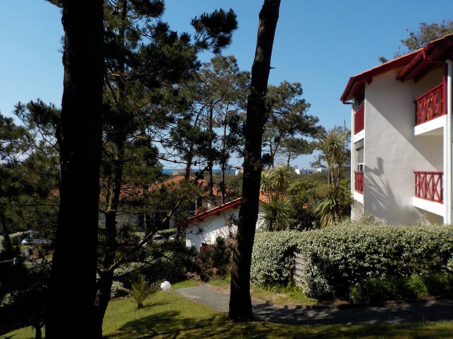 Residence " Les Villas de Chiberta" à quelques minutes à pied de la plage des corsaires.
