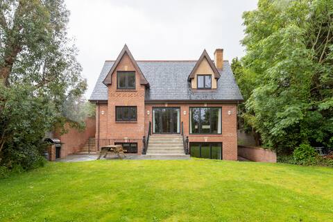 The Red Brick House  Family and Friends Welcome.