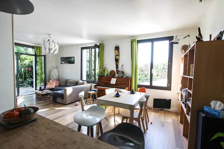 Maison Et Jardin En Bord De Sorgue. Isle/sorgue - L'Isle-sur-la-Sorgue