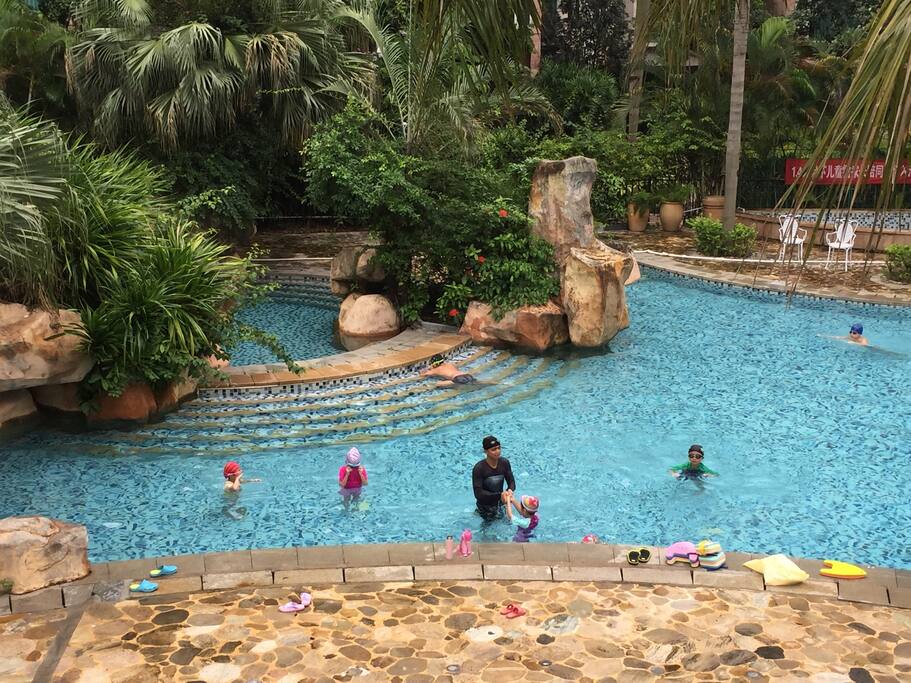 Swimming pool