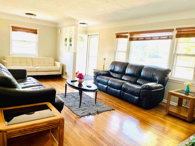 Perfect for Large Groups-Airport/MOA in 5 mins gallery image 3