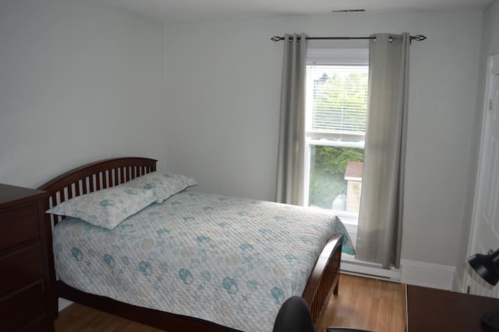 חדר שינה ראשון