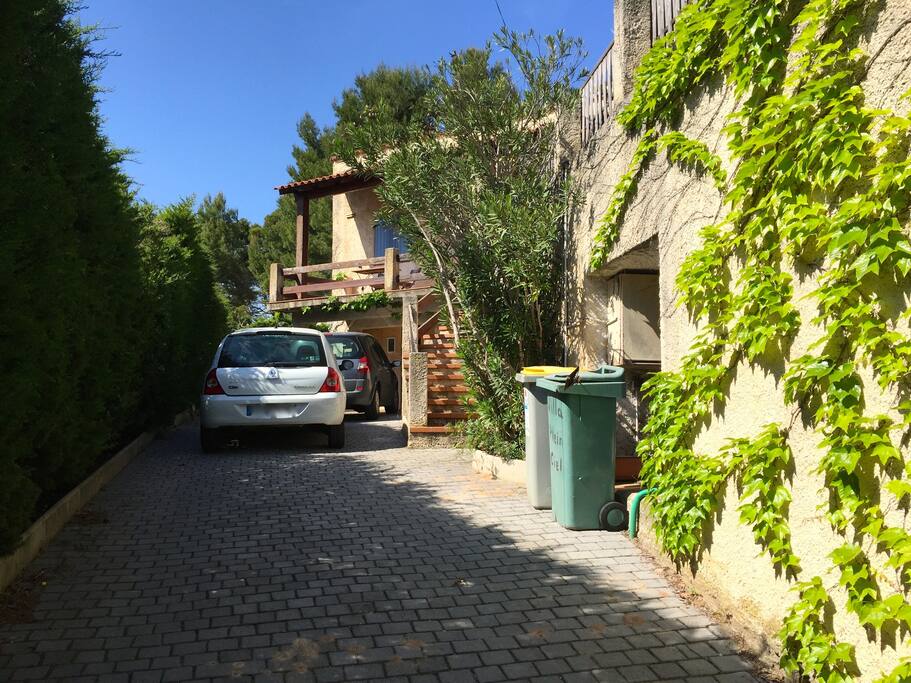 Parking/Entrée