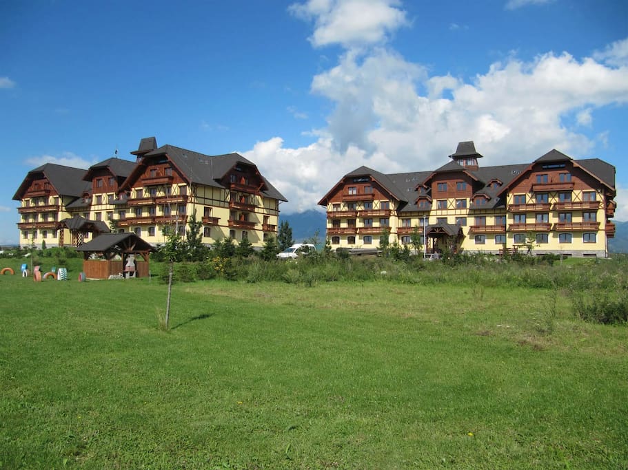 Main buildings of resort Apartmány Lomnica