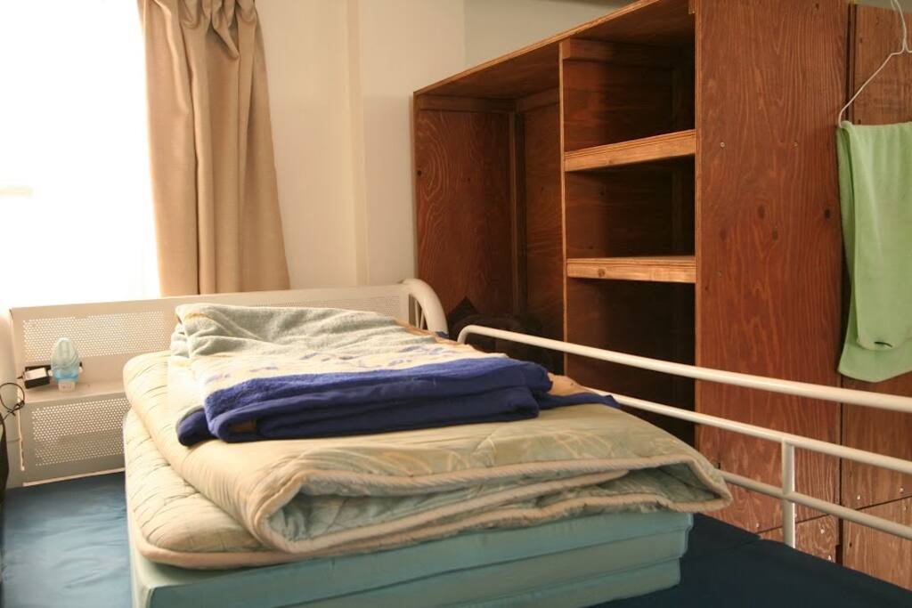 ドミトリールーム / Dormitory Room
全室ドミトリーです
All room is dormitory.