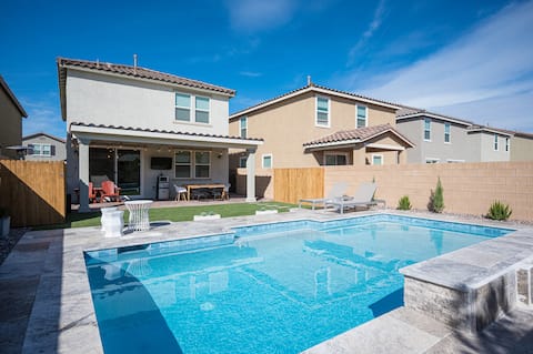 Beautiful New House with Modern Heated Pool