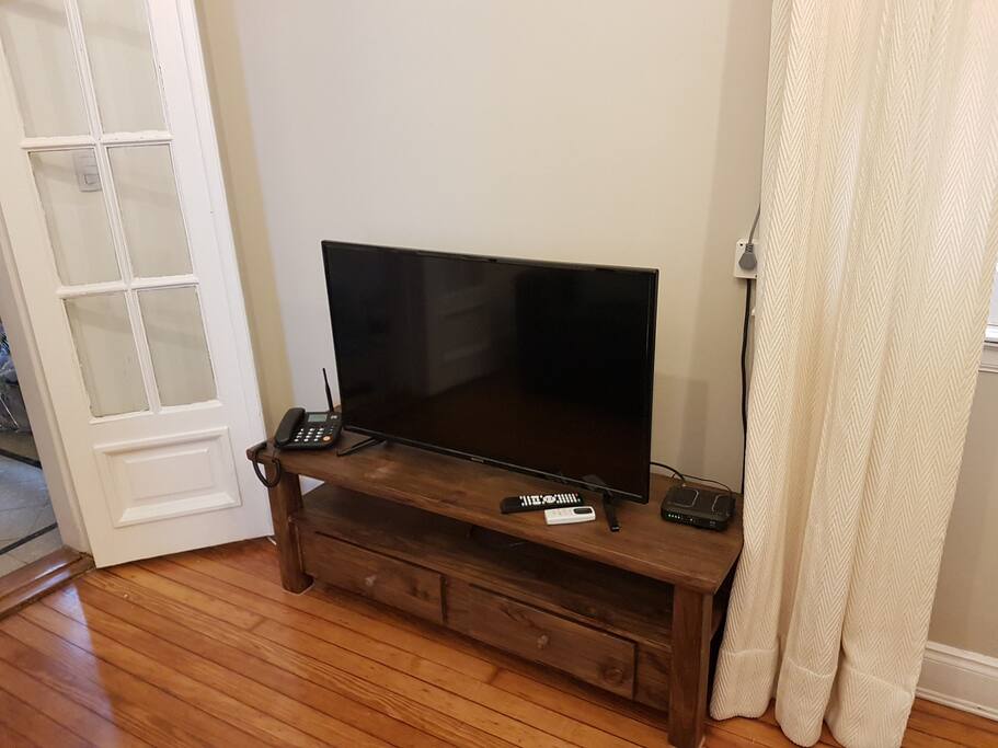 TV de cable, Wi Fi, Aire acondicionado
