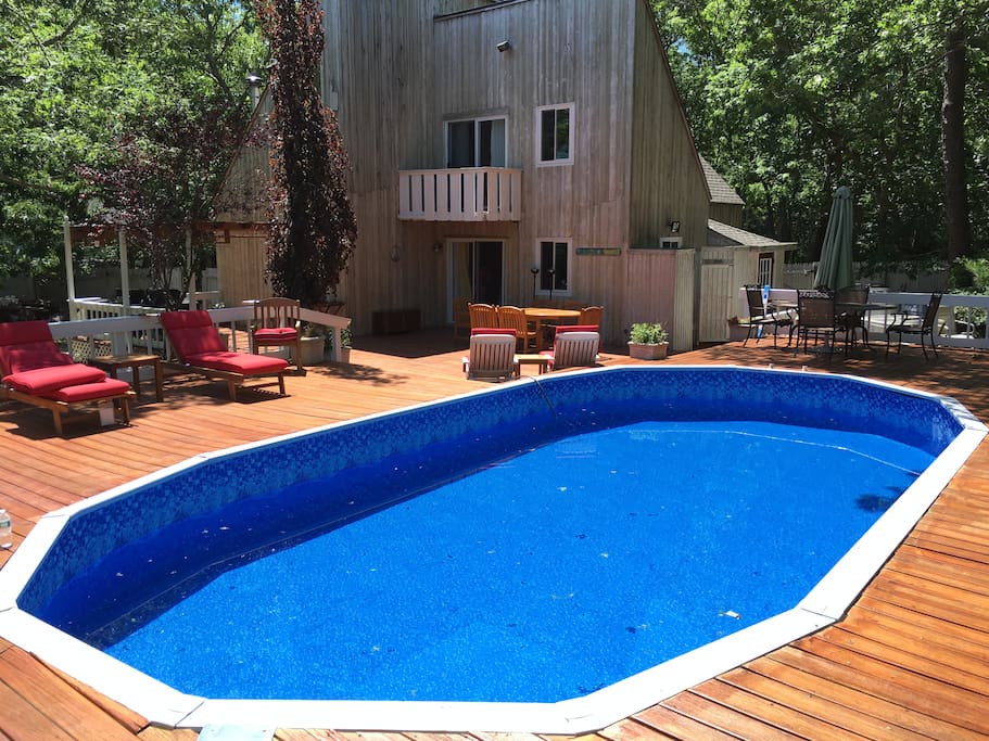 Pool toys & outside changing area
