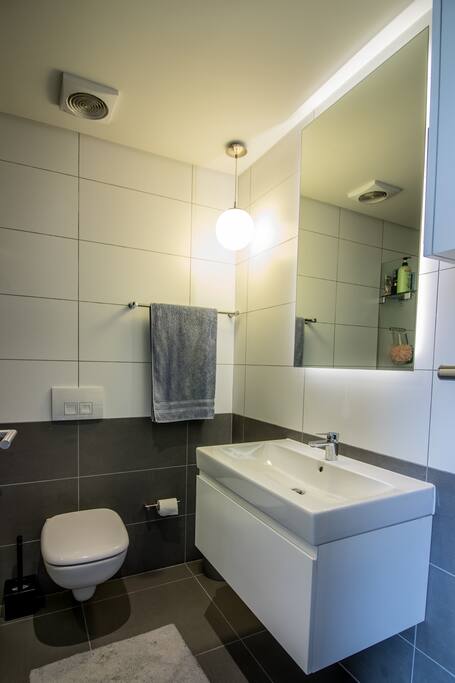 En-suite bathroom