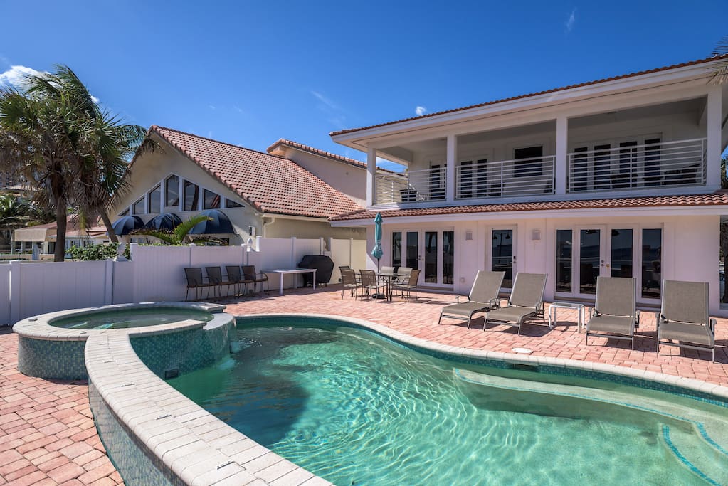 Pool and Jacuzzi