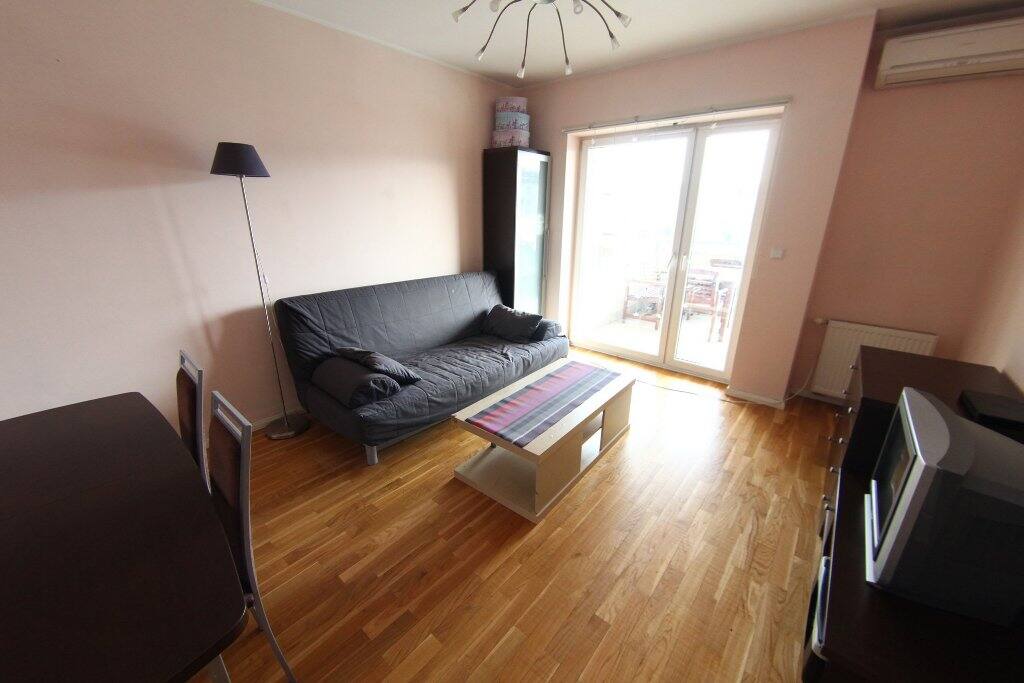 Salon - sitting room