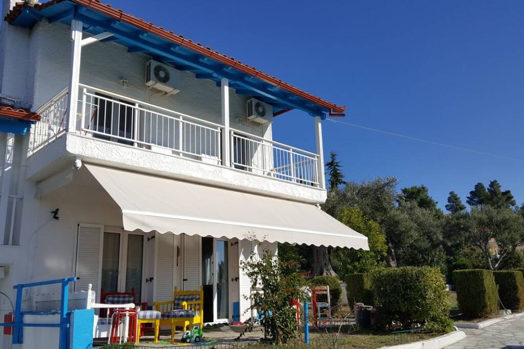 Front terrace