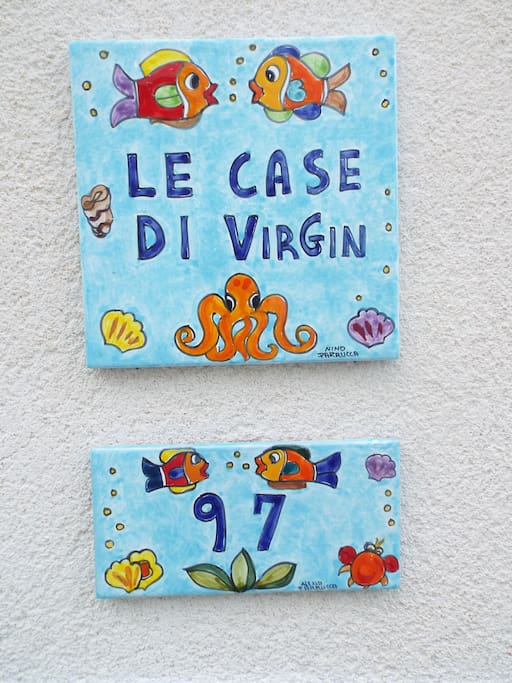 Esterno - Logo casa VirGin