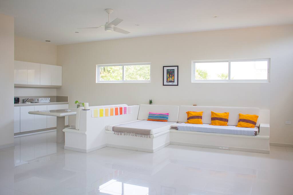Relax in the spacious
Lounge/Living room.