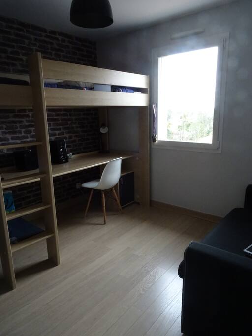 chambre 2 avec lit mezzanine 1 place et BZ en lit d'appoint