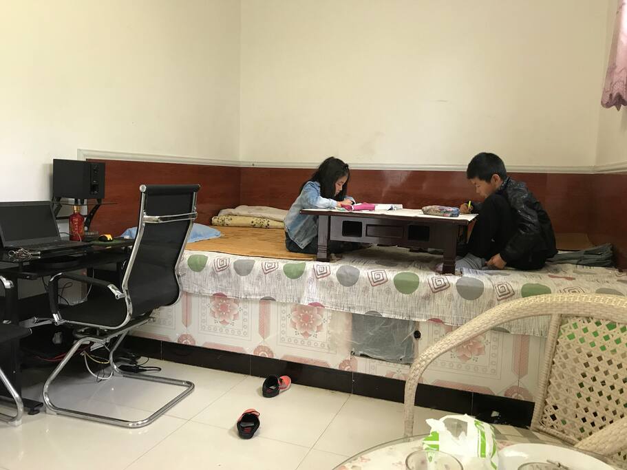 大通炕可以休息和下棋