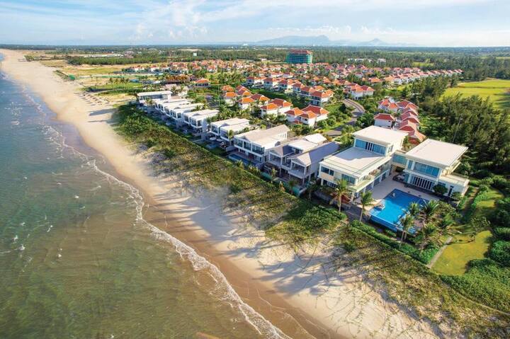 4BR Pool Villa, Daily Cleaning, near beach access - Villas for Rent in