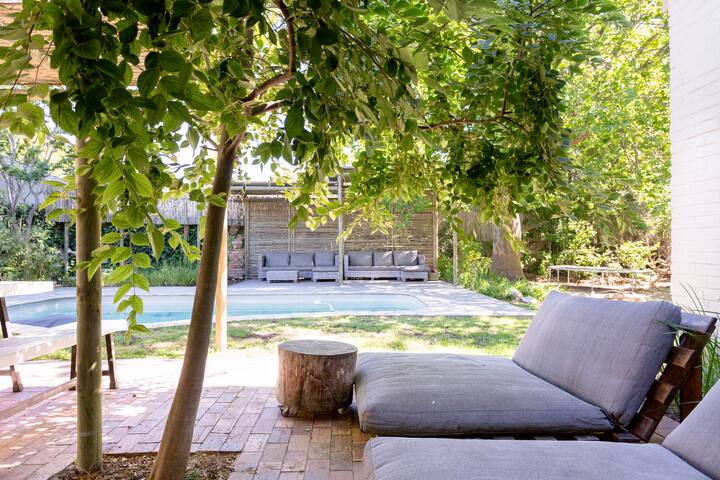 Fabulous + Family-Friendly, Constantia, Cape Town gallery image 4