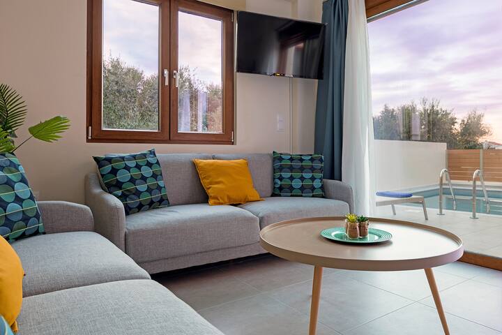 Villa Theasis I, 4 BD, 5 BA, 300m from sandy beach gallery image 5