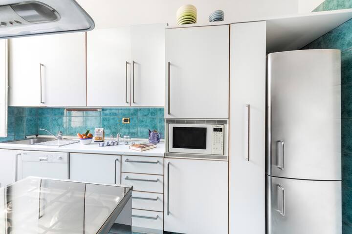 GetTheKey Rizzoli Apartment gallery image 2