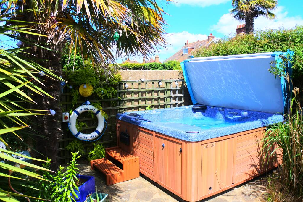 Hot Tub