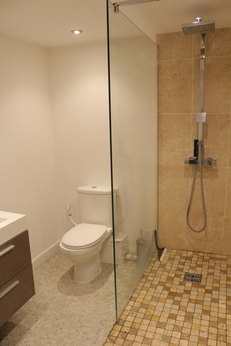 En Suite Bathroom