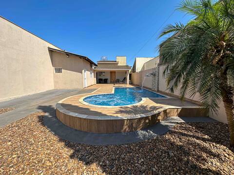 Vacation House with Pool and Hydro in Andradina