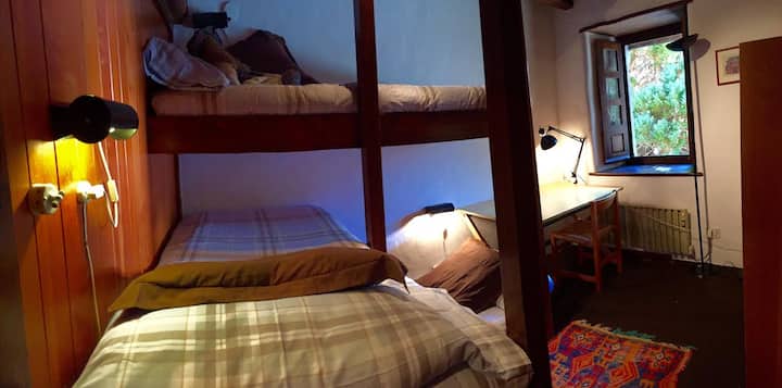 Dhomë 3 krevate tek, krevat marinar me 3 persona