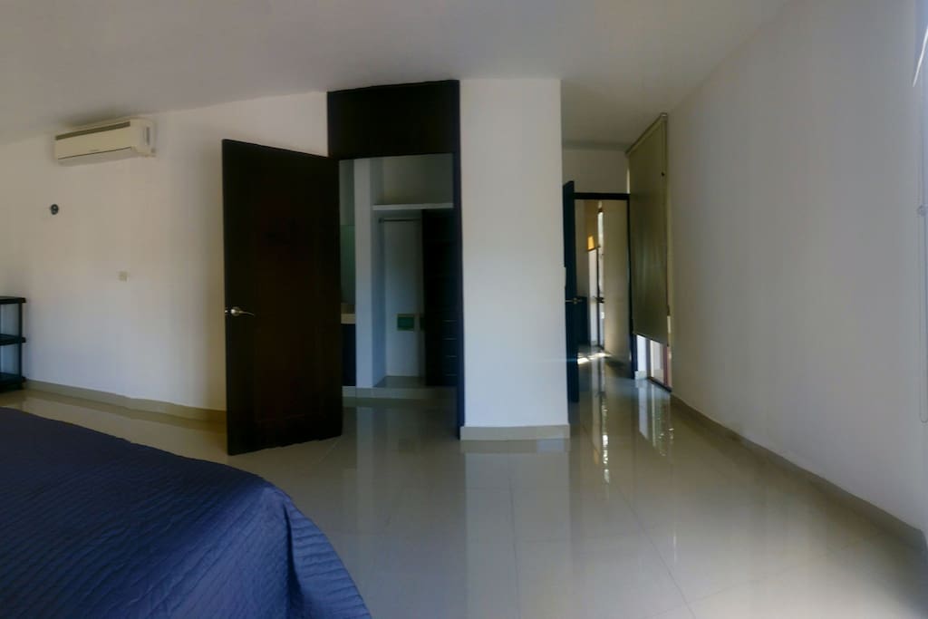 Room space (wide)
