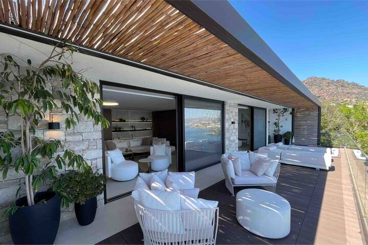 Mystique Luxury Suite gallery image 3