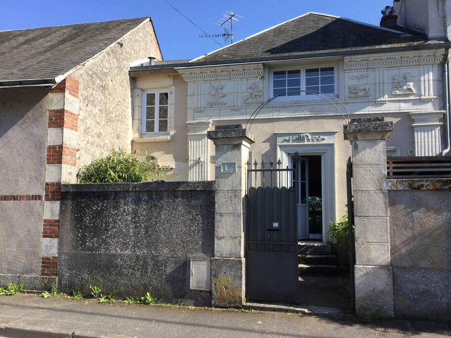 Façade côté rue