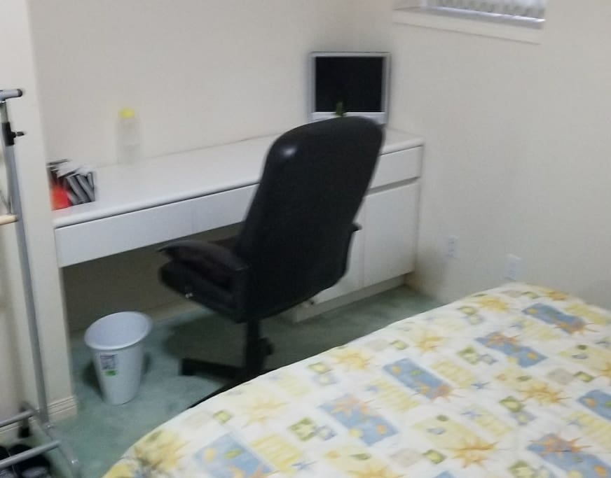 Basement Suite - 'Yellow' - Bedroom 1 ( with desk) , large spacious room : - *can be rented separately $100 per day