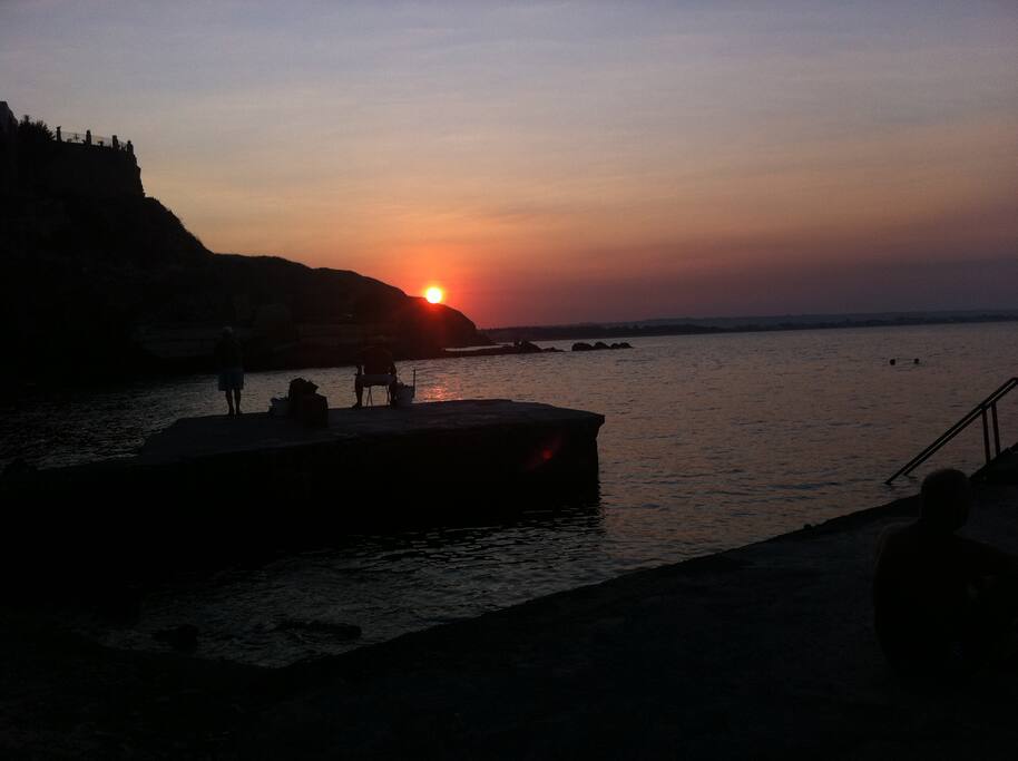 tramonto sul molo