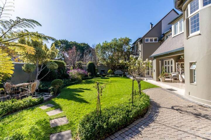 Sunny, secure family home wt solar, views & pool gallery image 2