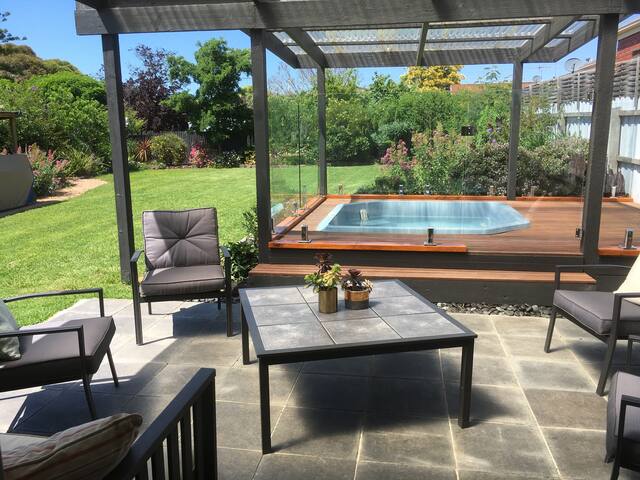 Quiet, Cosy +Breakfast-Start Great Ocean Road here