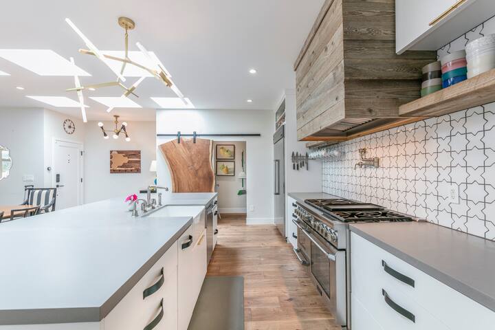 ♥Hot Tub, Huge View, Parking, Steps to GGP & Beach gallery image 5