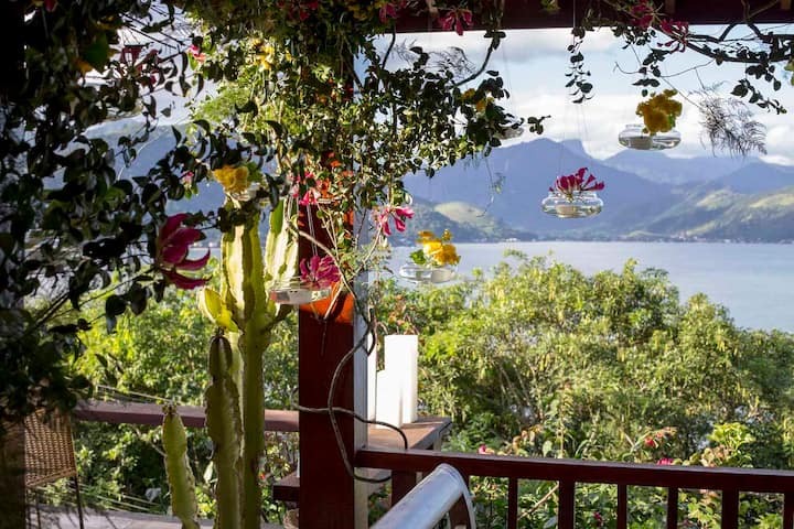 Angra dos Reis / Mangaratiba: Sun, Sea and Mountains