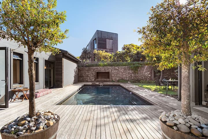 Houtbay Home | Pool | Walk To Beach