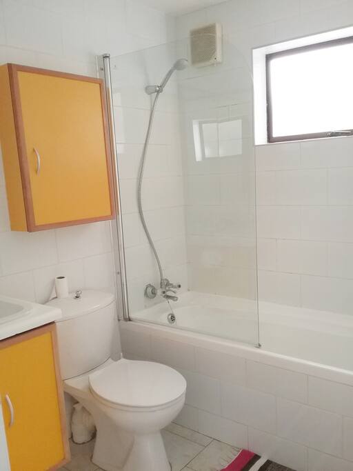 Bath with Shower
