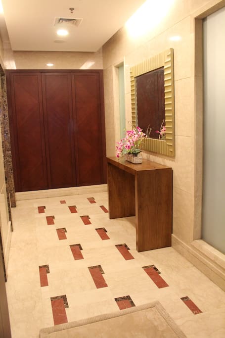 Private lift-reception area