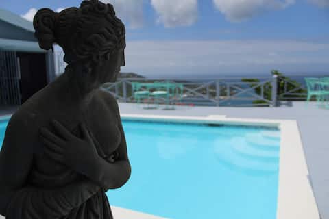 Top Airbnb: Caribia Cottage-Elegant Villa w/Private Pool in Charlotte Amalie